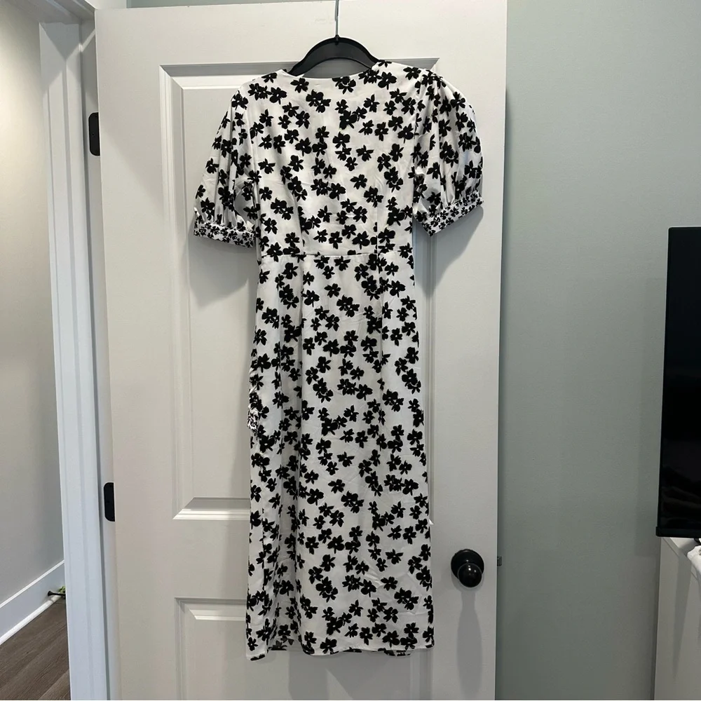 Love, Whit by Whitney Port Black and White Floral Wrap Dress - Picture 5 of 6